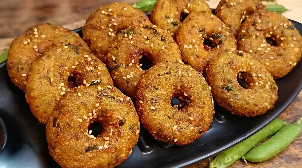 Savory Potato and Green Pea Donut