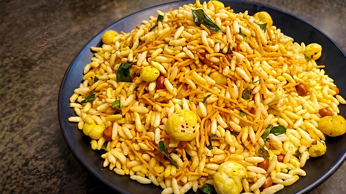 Crispy Sev Murmura Namkeen Recipe | Easy Homemade Snack (5 Mins)